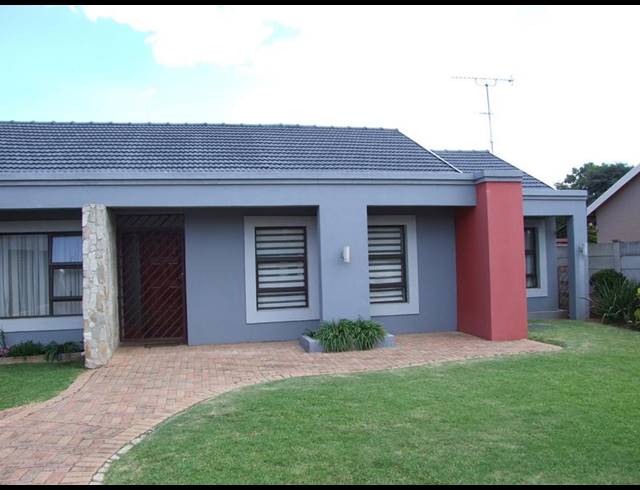 5 BEDROOM HOUSE FOR SALE IN ONTDEKKERSPARK